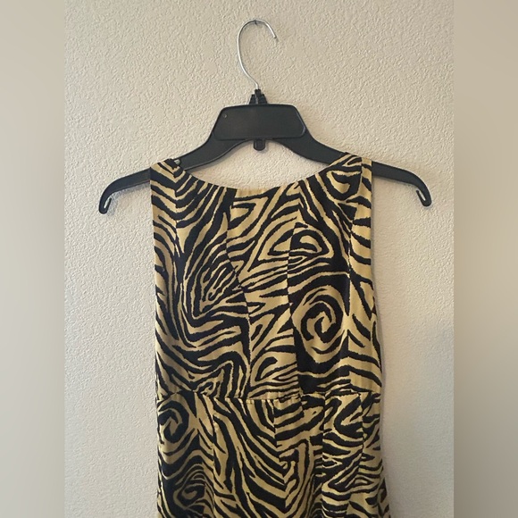 Lost + Wander Helena Love Tiger Print Midi Dress Size Small NWOT - Picture 7 of 9
